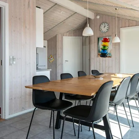 Four-bedroom Holiday In Hvide Sande 2 Bjerregård