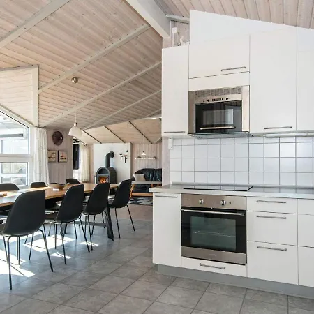 Four-bedroom Holiday In Hvide Sande 2 別荘 *