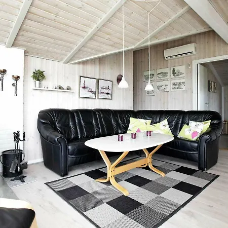 別荘 Four-bedroom Holiday In Hvide Sande 2 *